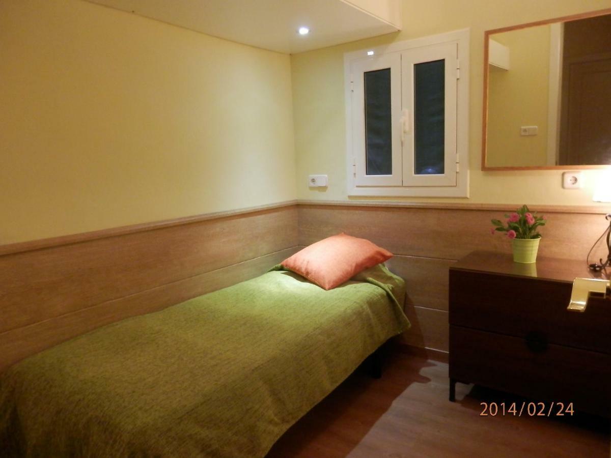 Barcelona Central Garden Hostal Экстерьер фото